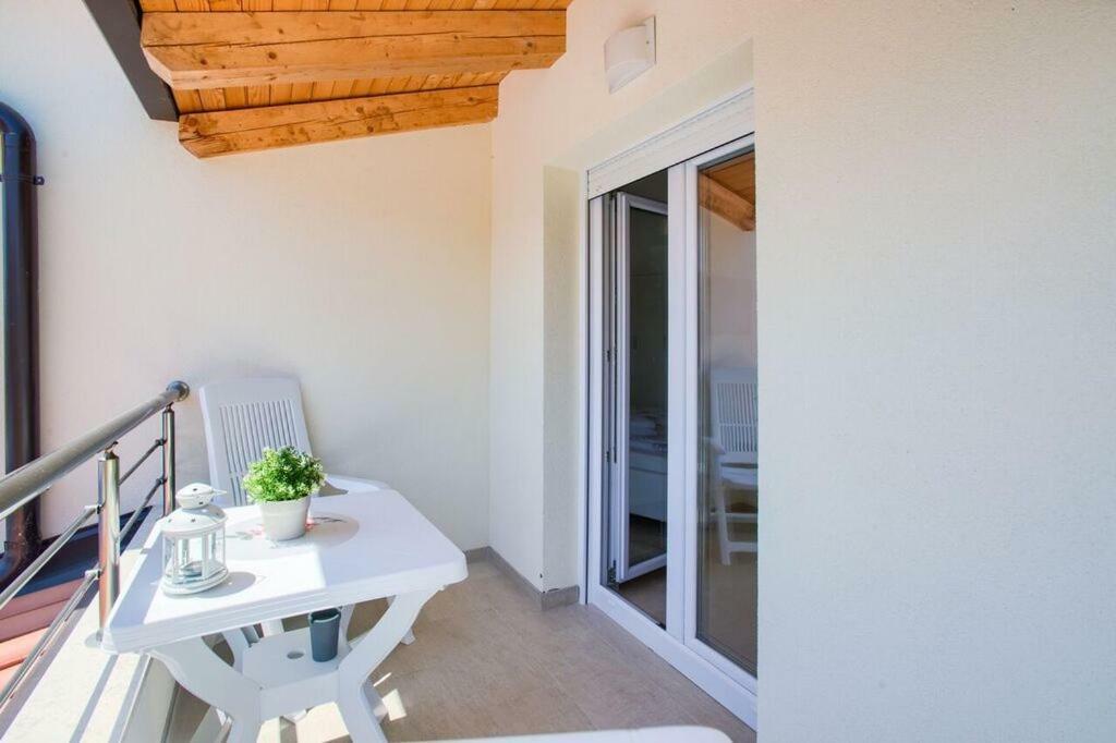Villa Sanja Plovanija Exteriör bild