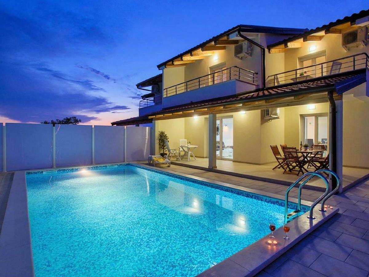 Villa Sanja Plovanija Exteriör bild