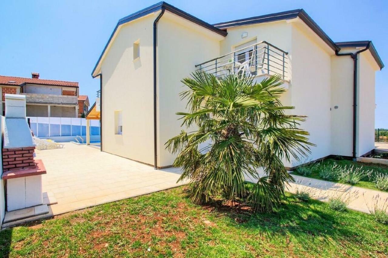 Villa Sanja Plovanija Exteriör bild